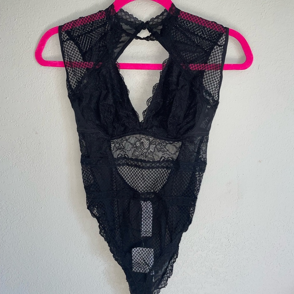 Black Lace Bodysuit forever 21 size medium